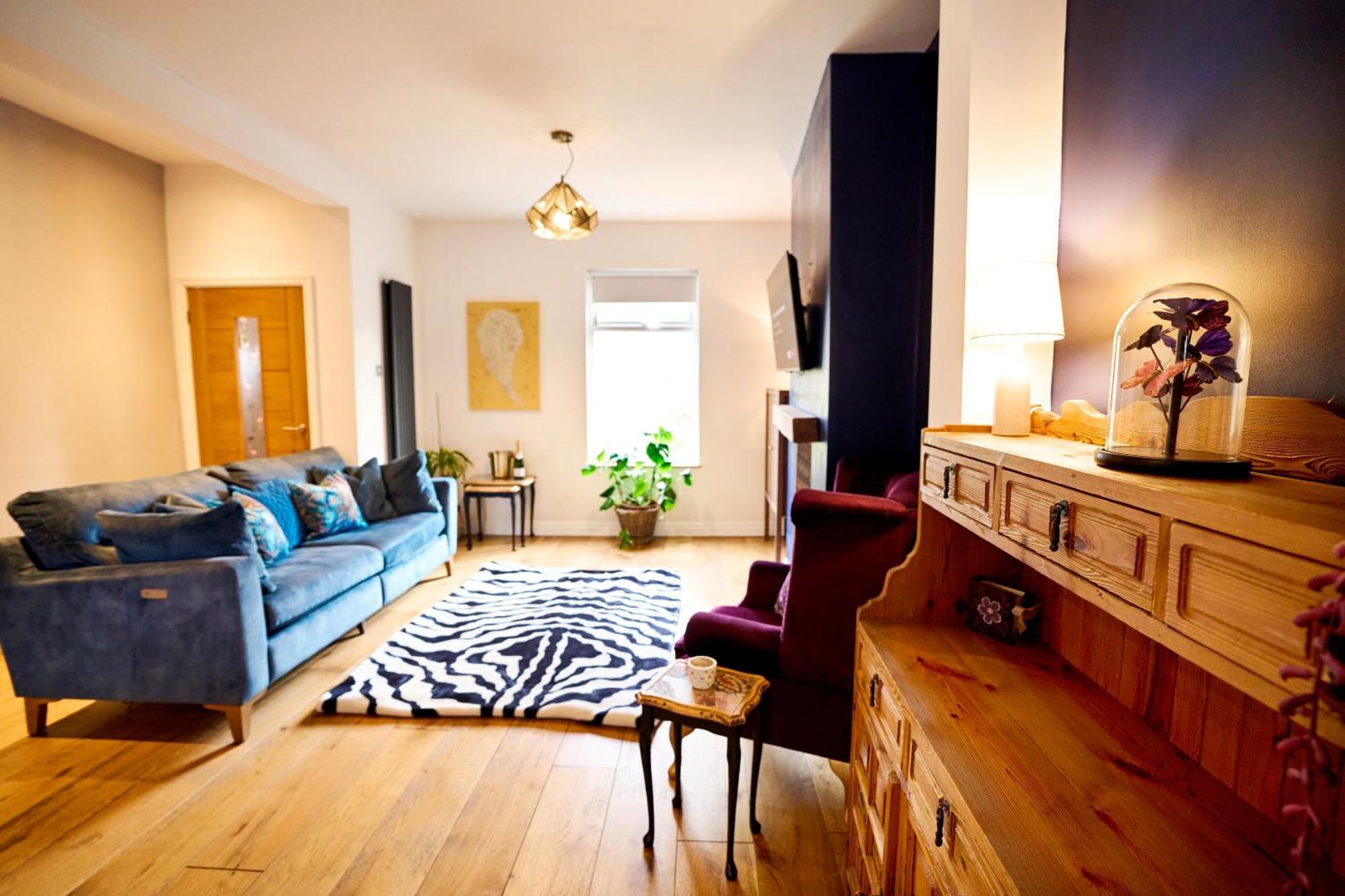 Relaxing With Basement Workspace & Golf Course View Holiday home *